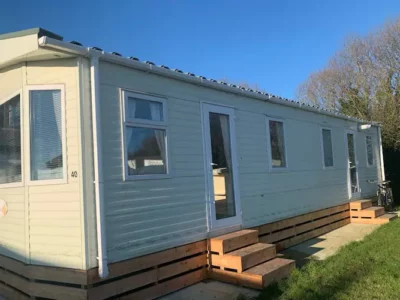 Luxury 36ft 2 bedroom mobile home