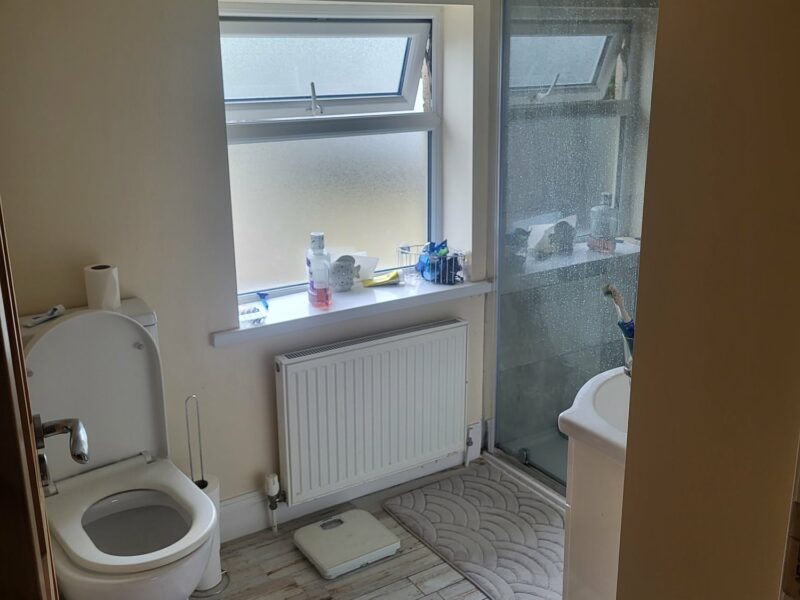 Town House with 2 double rooms only 5 mins walk from the Centre of Wexford