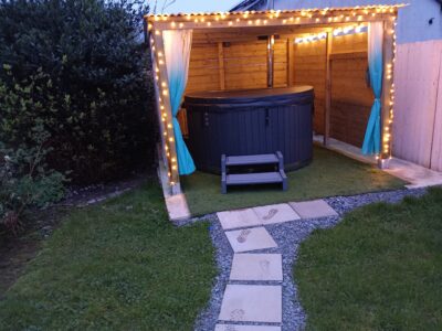 Secret garden tiny house - Only 20 mins from Wexford Town.