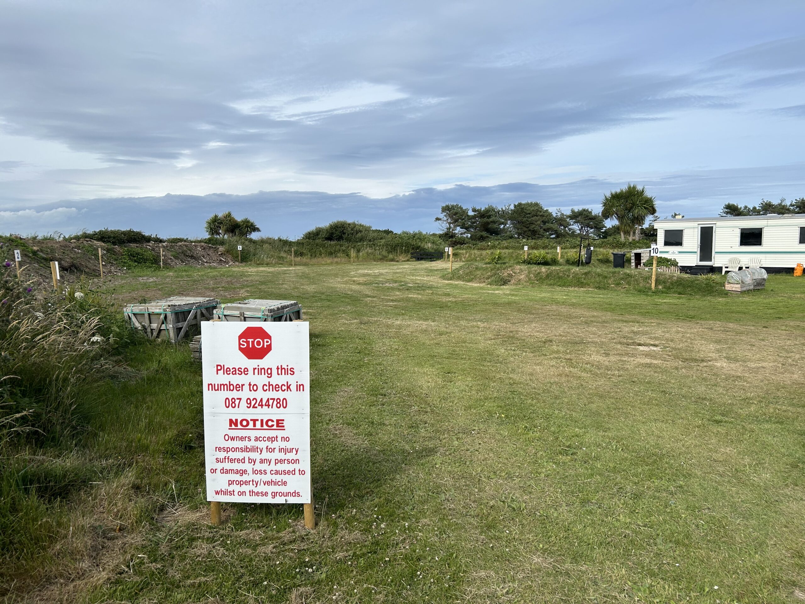 Forthview Campsite - 2 mins from Rosslare Strand - Good transport links to Wexford - Ideal for an overnight stay and 10 mins from Rosslare Europort