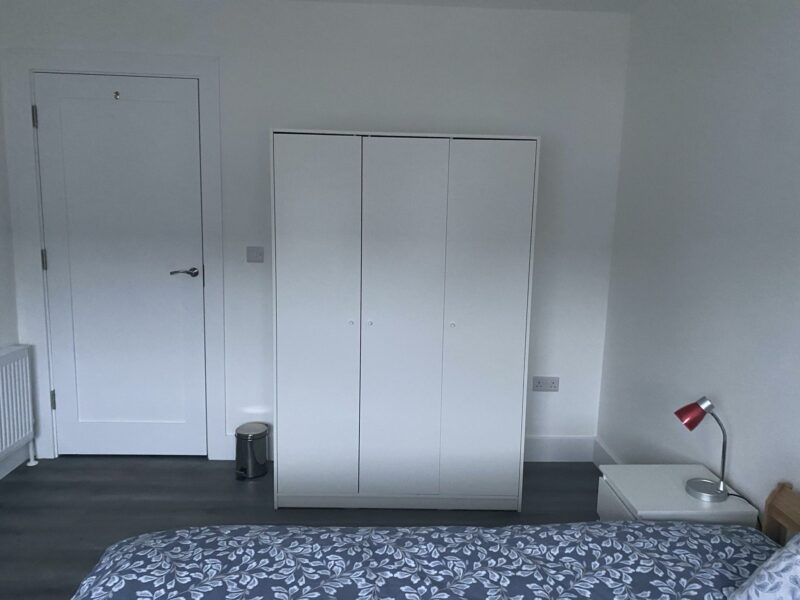 Beautiful Double Room 25 mins from Wexford With Transport Available.