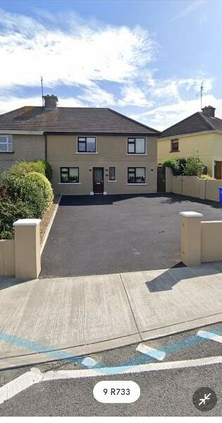 Town House with 2 double rooms only 5 mins walk from the Centre of Wexford