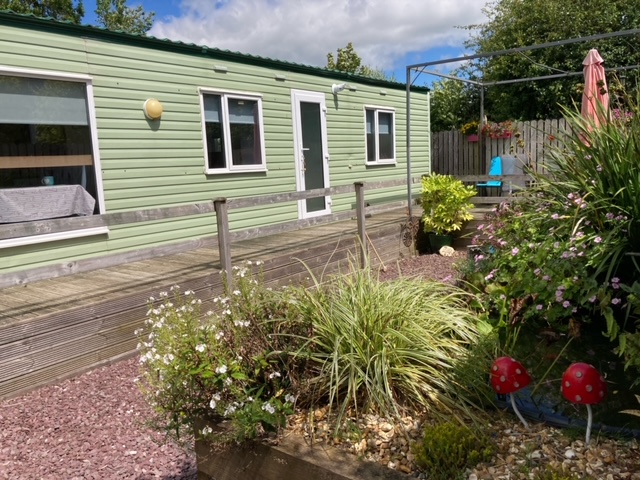 Mobile home in Picturesque Countryside in Oylegate, Co. Wexford.