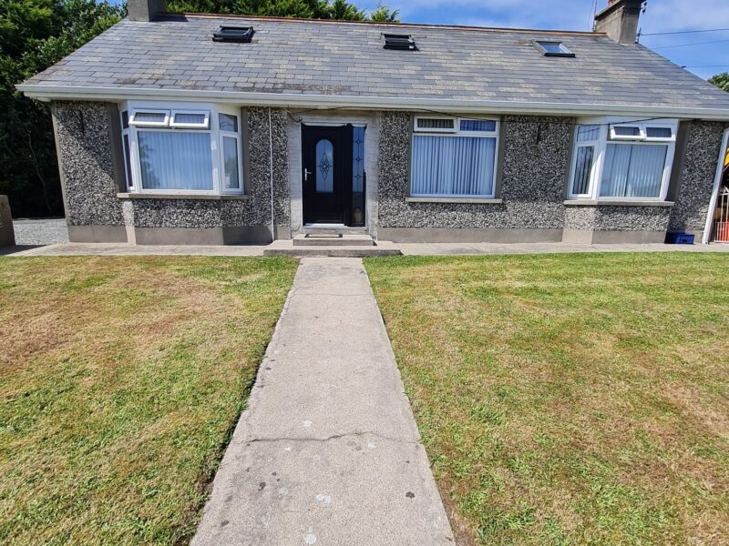 Seamount Cottage - On the Mourne Coastal Route. At The Foot Of The Mountains A Fantastic Walking Retreat